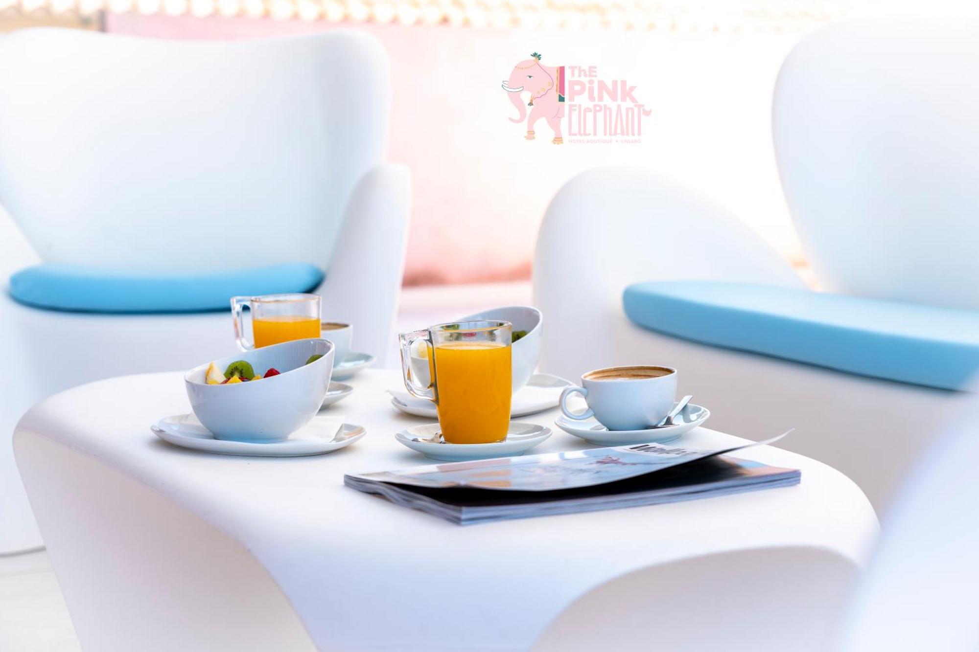 The Pink Elephant Hotel С'Агаро Экстерьер фото